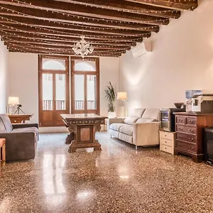 2* Gasthuis Palazzo Daponte
